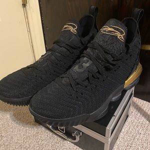 Lebron XVI (16) Im King Black and Metallic Gold